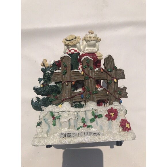 Vintage Christmas Around the World Music Box Magnetic Flossie Family Singers - Picture 7 of 8